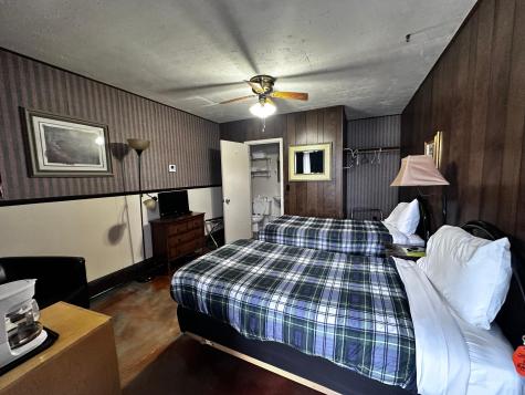 240 N State Road 35 Alma WI 54610
