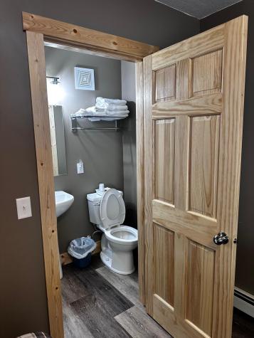 240 N State Road 35 Alma WI 54610
