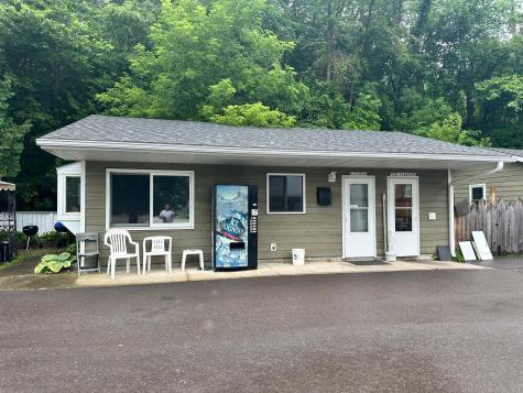 240 N State Road 35 Alma WI 54610