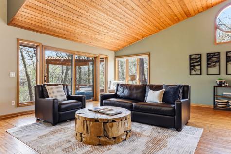 1180 Kinglet Court Eagan MN 55123