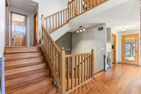 1180 Kinglet Court Eagan MN 55123