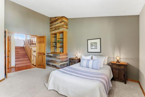 1180 Kinglet Court Eagan MN 55123