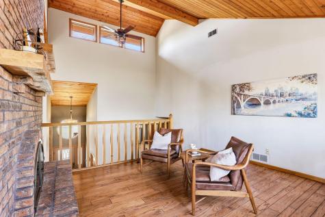 1180 Kinglet Court Eagan MN 55123