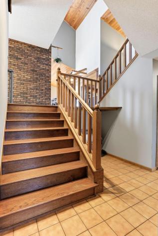 1180 Kinglet Court Eagan MN 55123