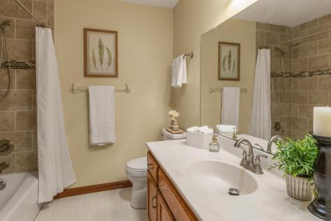 1081 Gilbert Court Stillwater MN 55082