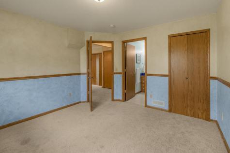 1081 Gilbert Court Stillwater MN 55082