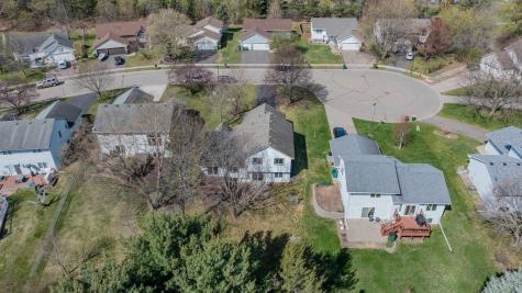 1081 Gilbert Court Stillwater MN 55082
