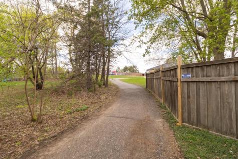 1081 Gilbert Court Stillwater MN 55082