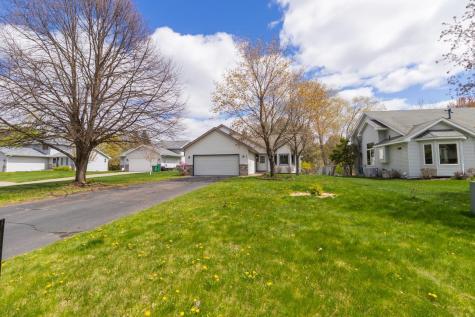 1081 Gilbert Court Stillwater MN 55082