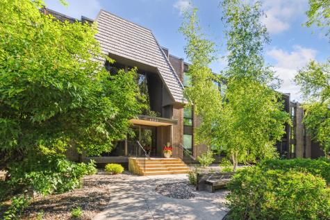 6085 Lincoln Drive Edina MN 55436