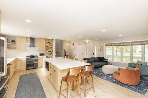 7708 Aquarius Drive Fargo ND 58104