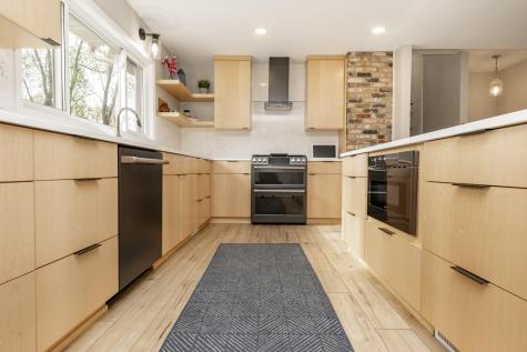 7708 Aquarius Drive Fargo ND 58104