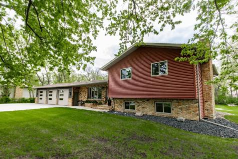 7708 Aquarius Drive Fargo ND 58104
