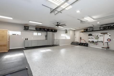 7708 Aquarius Drive Fargo ND 58104