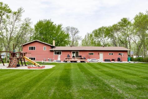 7708 Aquarius Drive Fargo ND 58104