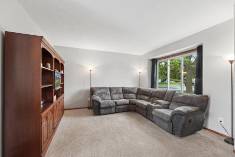 6096 Kalland Circle NE Albertville MN 55301