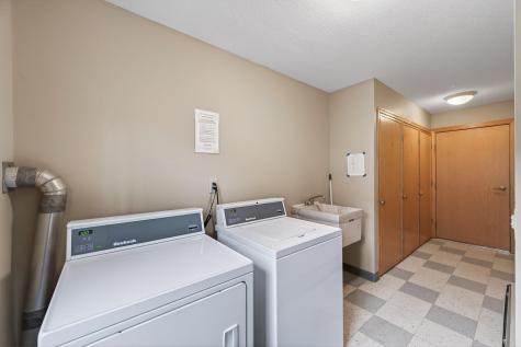 4612 Cedar Lake Road S Saint Louis Park MN 55416