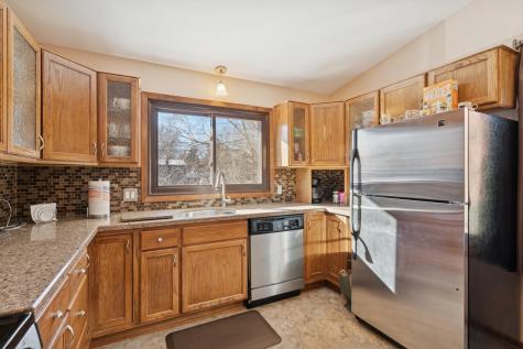 16826 Excelsior Boulevard Minnetonka MN 55345