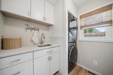313 Chancery Lane Mankato MN 56001