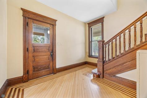 1121 4th Avenue S Fargo ND 58103