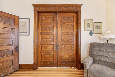 1121 4th Avenue S Fargo ND 58103