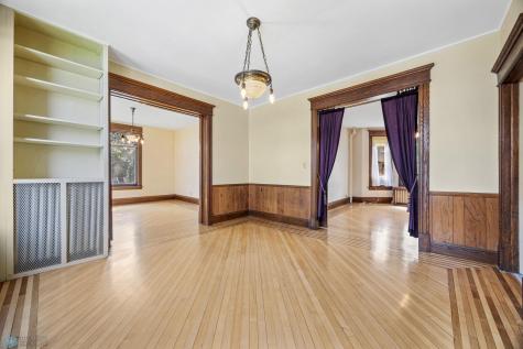 1121 4th Avenue S Fargo ND 58103