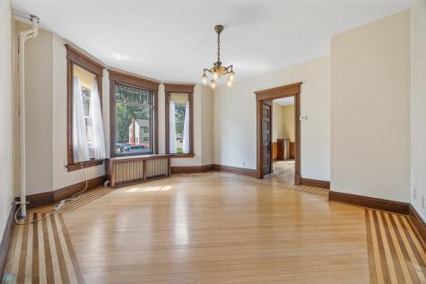 1121 4th Avenue S Fargo ND 58103