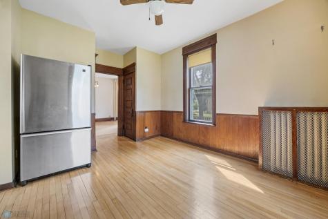 1121 4th Avenue S Fargo ND 58103