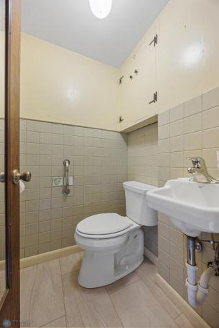 1121 4th Avenue S Fargo ND 58103