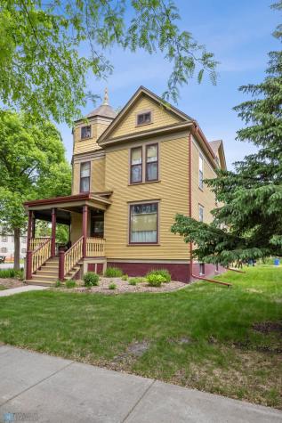 1121 4th Avenue S Fargo ND 58103