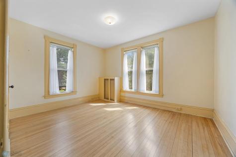 1121 4th Avenue S Fargo ND 58103