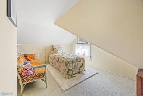 1121 4th Avenue S Fargo ND 58103