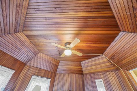 1121 4th Avenue S Fargo ND 58103