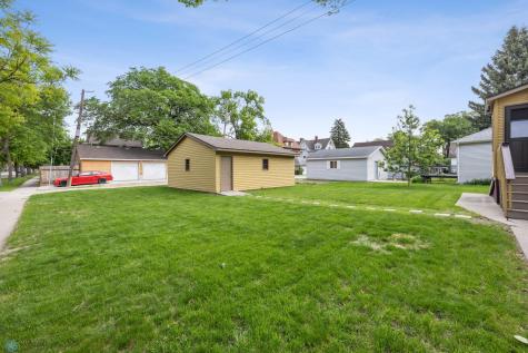 1121 4th Avenue S Fargo ND 58103