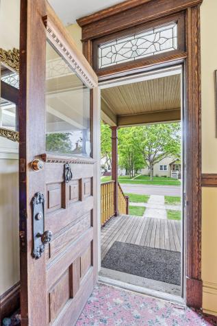 1121 4th Avenue S Fargo ND 58103