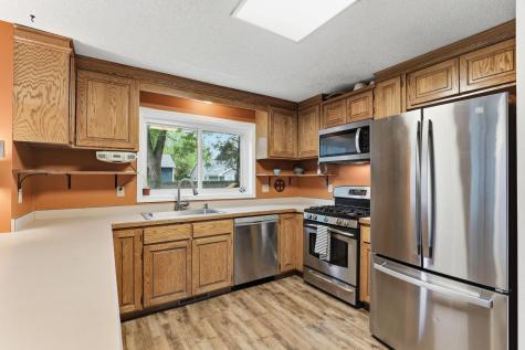 1401 88th Avenue N Brooklyn Park MN 55444