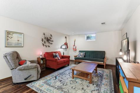 1401 88th Avenue N Brooklyn Park MN 55444