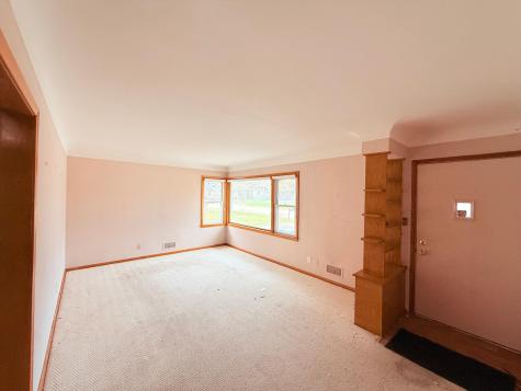 1186 Larpenteur Avenue E Saint Paul MN 55109
