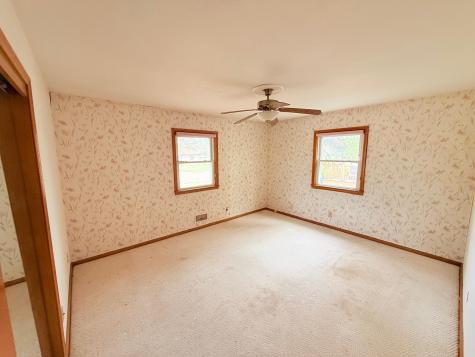 1186 Larpenteur Avenue E Saint Paul MN 55109