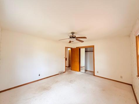 1186 Larpenteur Avenue E Saint Paul MN 55109