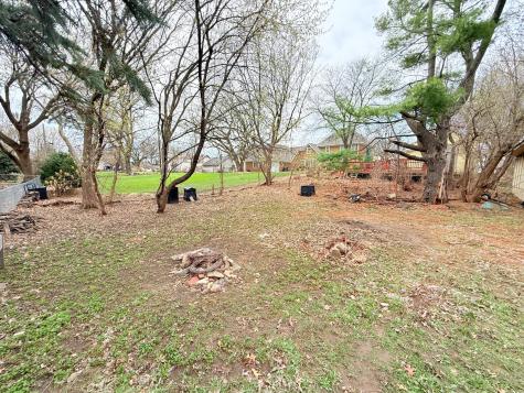 1186 Larpenteur Avenue E Saint Paul MN 55109