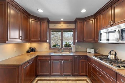 8119 Lower 129th Court Apple Valley MN 55124