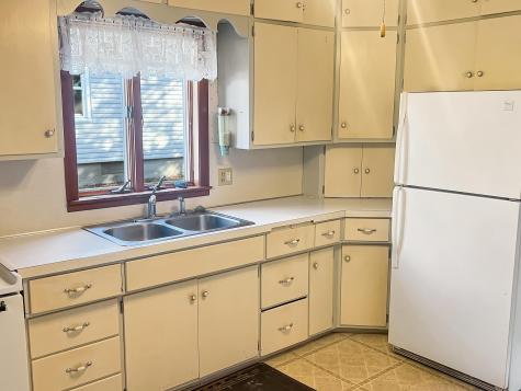 506 E 2nd Street N Truman MN 56088