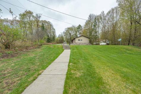 29060 W Shore Lane Pengilly MN 55775