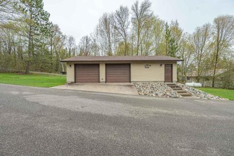 29060 W Shore Lane Pengilly MN 55775