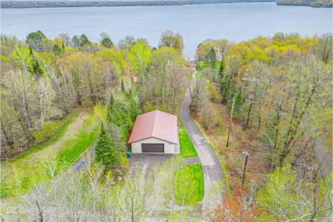 29060 W Shore Lane Pengilly MN 55775