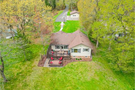29060 W Shore Lane Pengilly MN 55775
