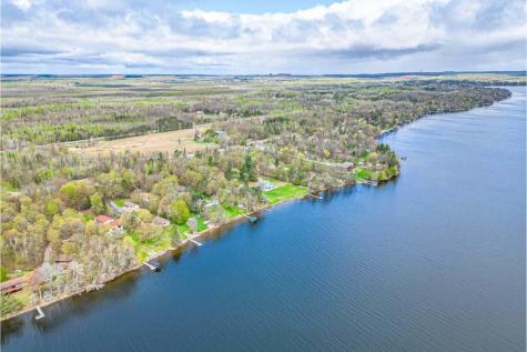29060 W Shore Lane Pengilly MN 55775