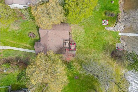 29060 W Shore Lane Pengilly MN 55775