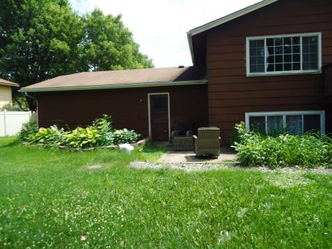 8003 Fairfield Circle Brooklyn Park MN 55444